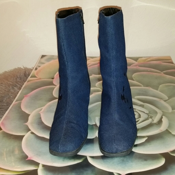 Auditions denim embroidered heeled boots, 8 1/2 - Picture 6 of 6